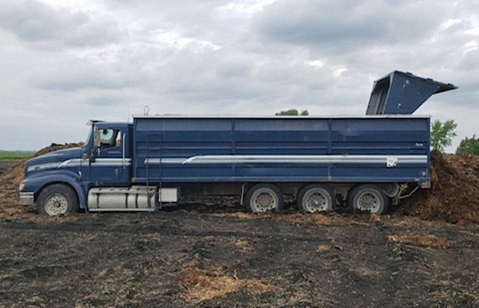 Grain truck