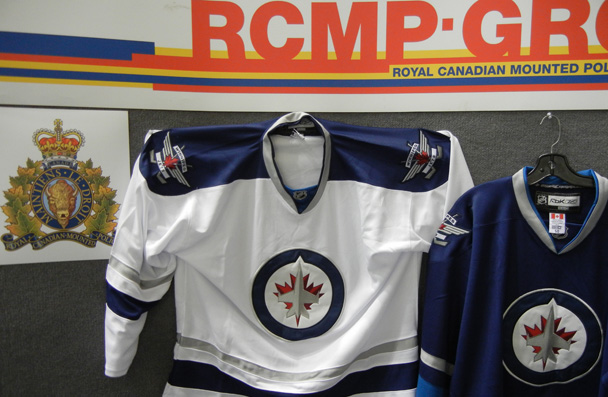 Counterfeit Winnipeg Jets jerseys