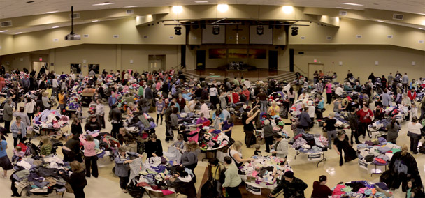 Thanksgiving Food and Clothing Drive